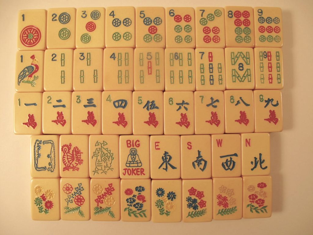 Vintage Antique Chinese Bone Bamboo Mahjong Set Mah Jongg -  Sweden